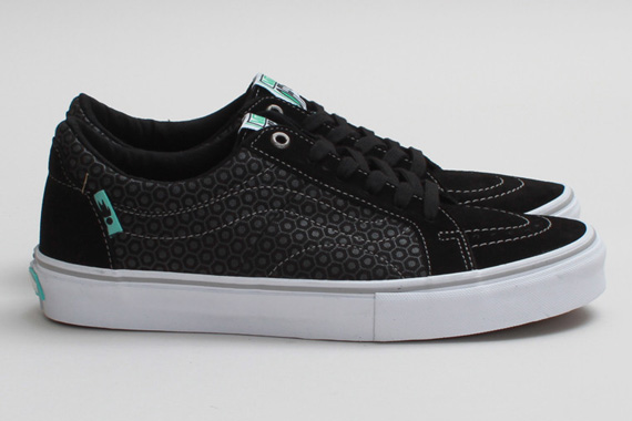 Alien Workshop Vans Av Native American Low Black 01