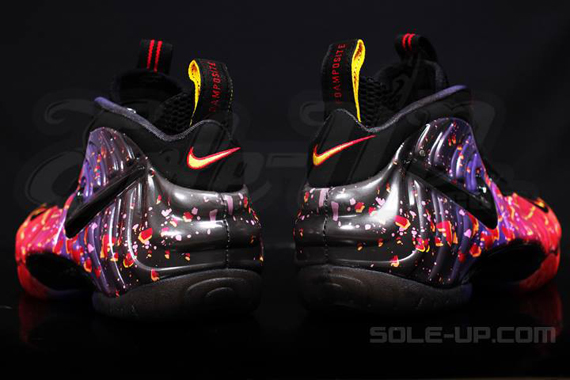 Asteroid Nike Foamposite 1