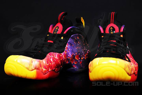 Asteroid Nike Foamposite 8