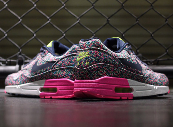 Nike Air Max 1 Prm Nonfuture Pink Navy 03