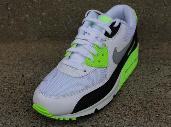 Nike Air Max 90 Essential White Wolf Grey Flash Lime 2