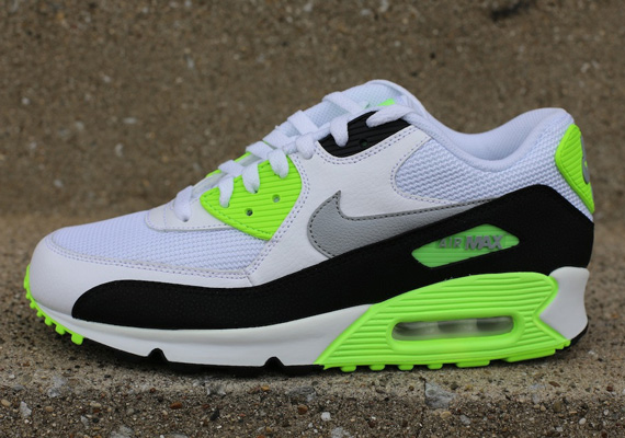 Nike Air Max 90 Essential White Wolf Grey Flash Lime 3