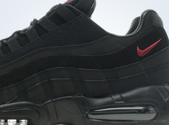 Nike Air Max 95 – Black – Team Red