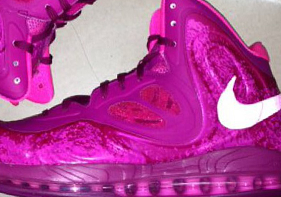 Nike Air Max Hyperposite - Pink