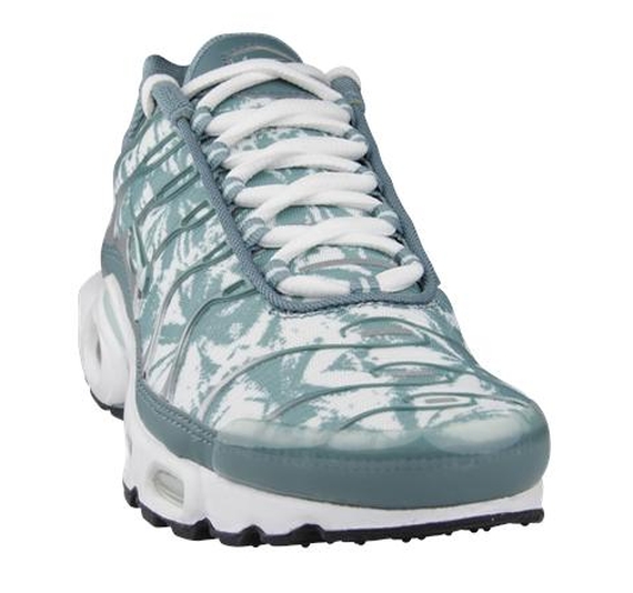 Nike Air Max Plus Green Camo 03