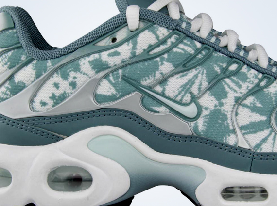 Nike Air Max Plus “Green Camo”
