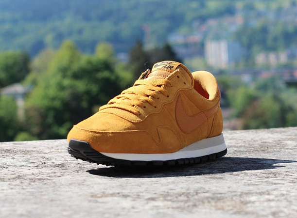 Nike Air Pegasus '83 "Gold Suede"