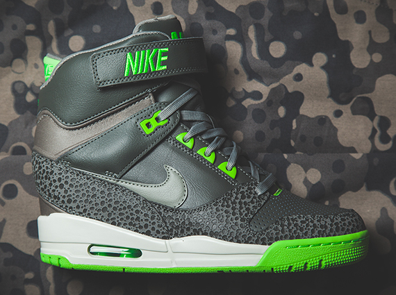 Nike Air Revolution Sky Hi Safari Grey Green