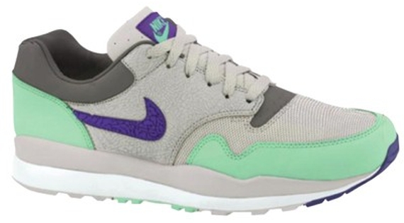 Nike Air Safari August 2013 02