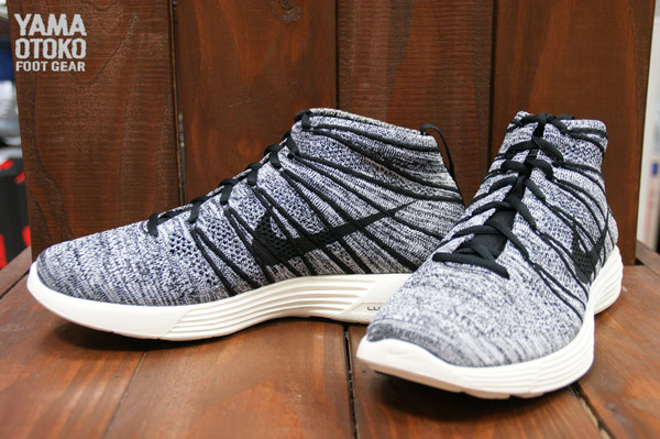 Nike Flyknit Chukka Black Sail 2