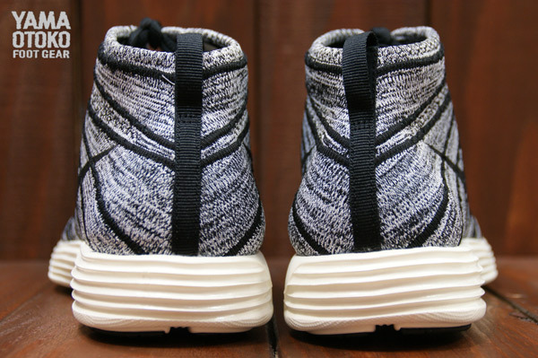 Nike Flyknit Chukka Black Sail 3