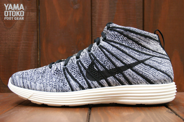 Nike Flyknit Chukka Black Sail 6