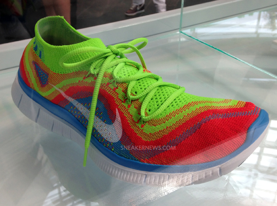 Nike Free Flyknit Red Blue Neon 1