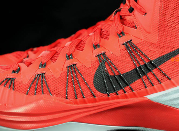 Nike Hyperdunk 2013 - University Red - Black - Wolf Grey