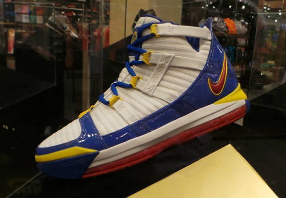 Nike Lebron Witness History Exhibit 12