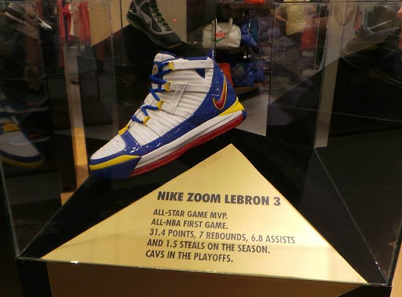 Nike Lebron Witness History Exhibit 25