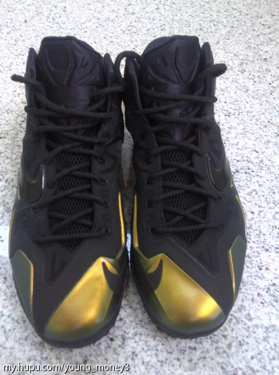 Nike Lebron Xi Sample 01