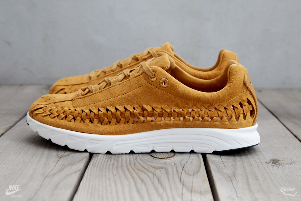 Nike Mayfly Woven Bronze Black