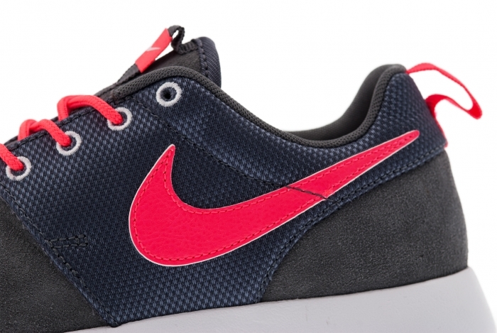 Nike Roshe Run Gs Dark Grey Atomic Red White 03