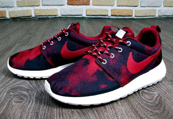 Nike Roshe Run Wmns Red Camo 4