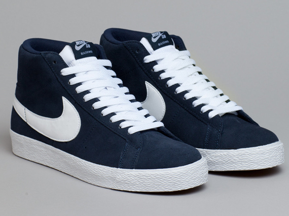 Nike Sb Blazer Mid Obsidian White 3