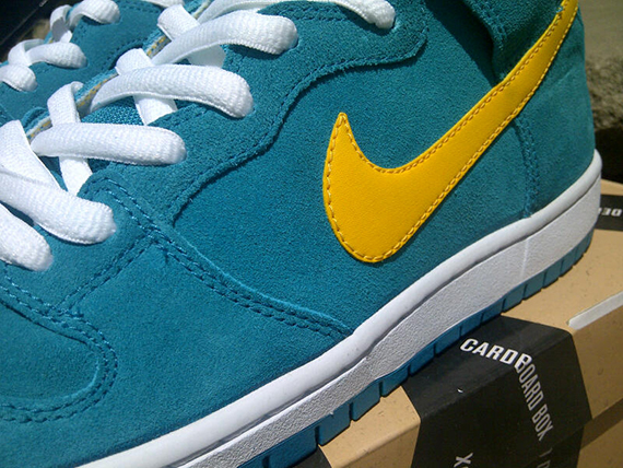 Nike Sb Dunk High Tropical Teal University Gold 4