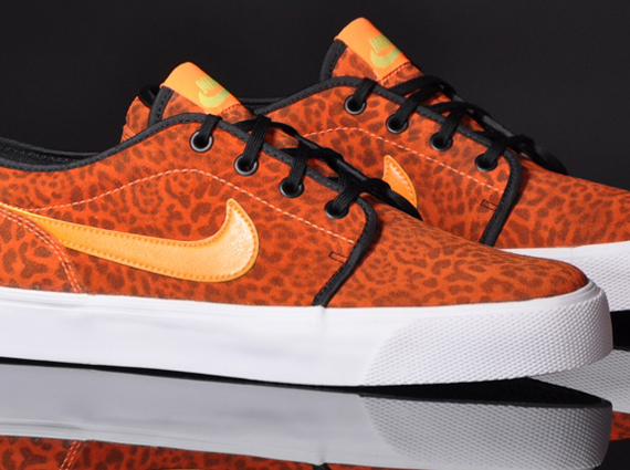 Nike Toki Low Premium FB "Orange Leopard"