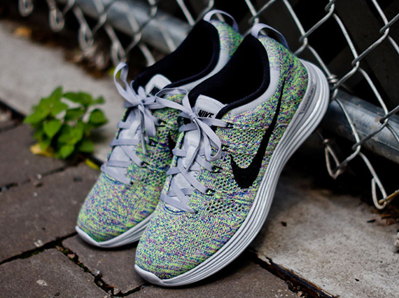 Nike Wmns Lunar Flyknit Pink Green 4