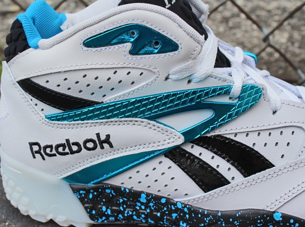 Reebok Scrimmage Mid - White - Metallic Blue - Black