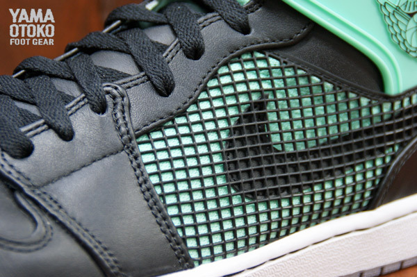 Air Jordan 1 89 Green Glow Release Date 04