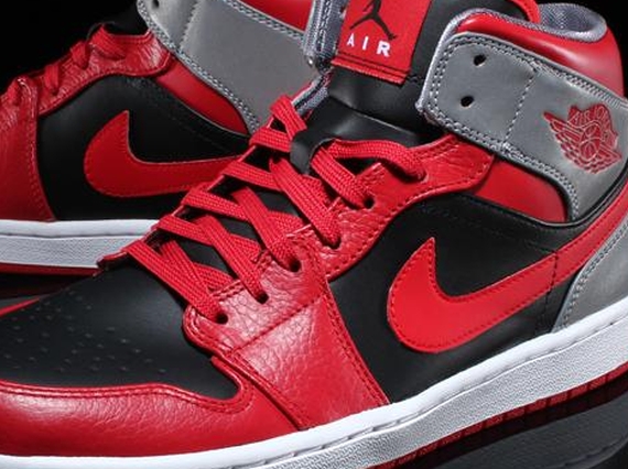 Air Jordan 1 Mid - Fire Red - Black - Cement Grey - Reflective Silver