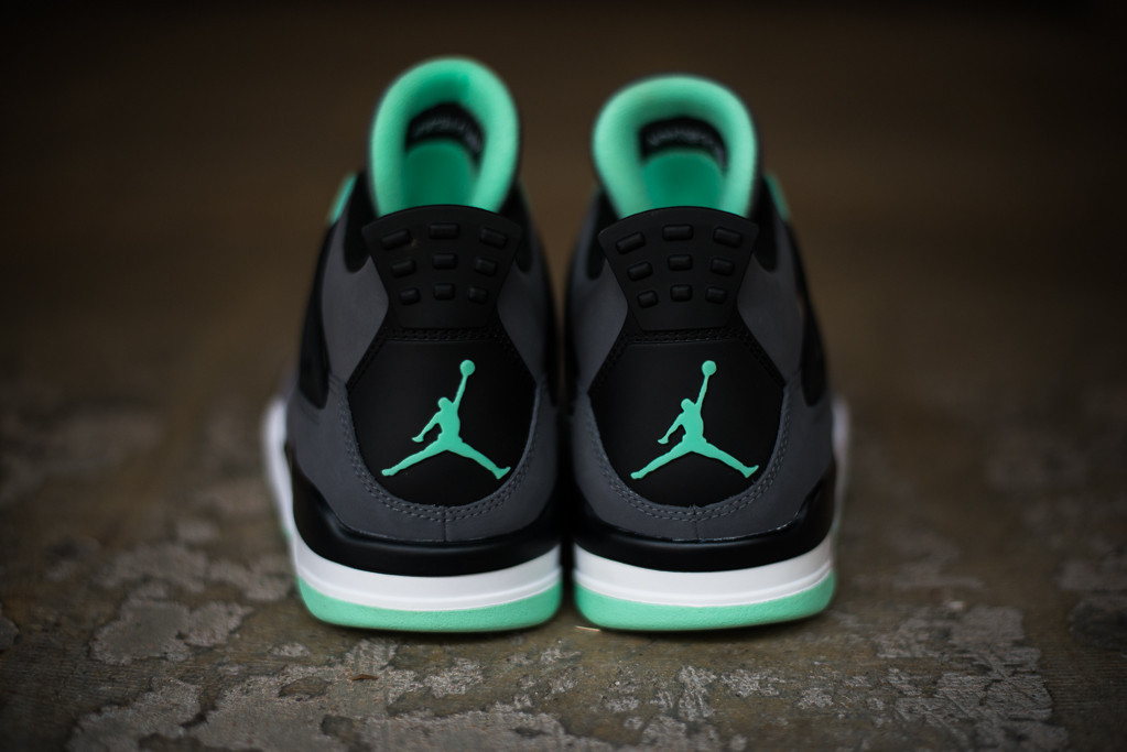 Air Jordan 4 Green Glow Release Reminder 05