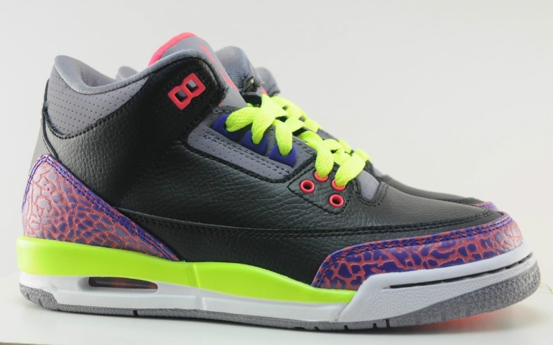 Air Jordan Iii Gs Black Atomic Red Volt 04