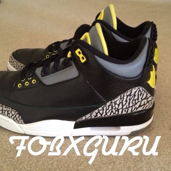 Air Jordan Iii Un Pit Crew Sample On Ebay 01