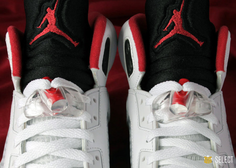 Air Jordan V Fire Red Beauty Shots 17