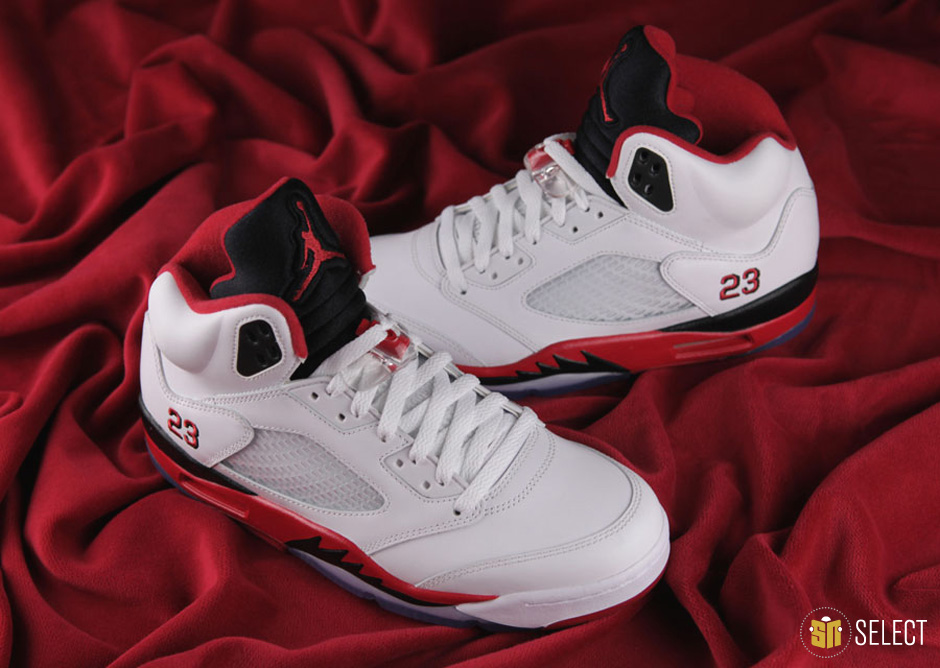 Air Jordan V Fire Red Beauty Shots 5