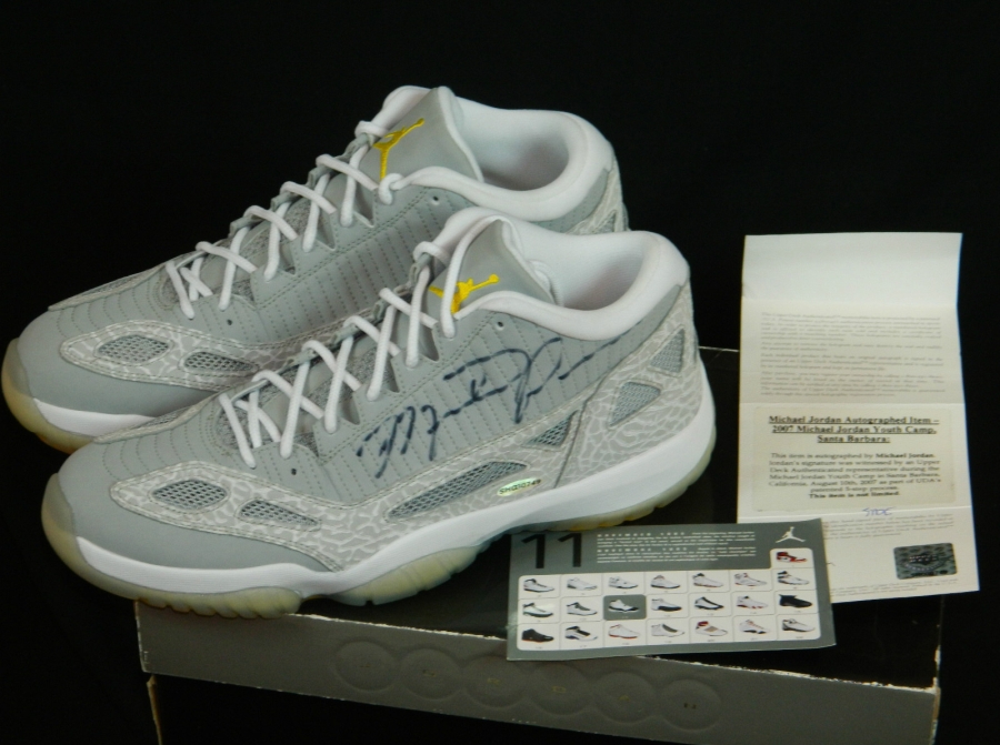 Air Jordan Xi Ie Low Silver Autograph 1