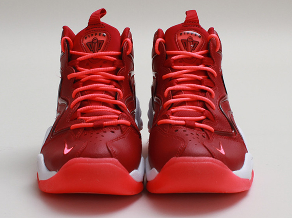 Air Pippen Noble Red Arriving 1