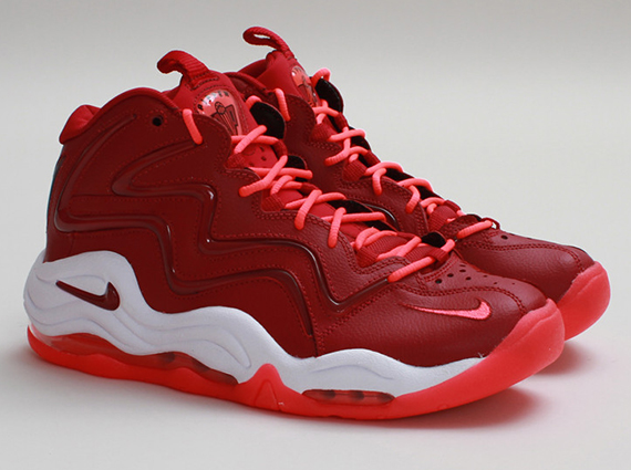 Air Pippen Noble Red Arriving 5