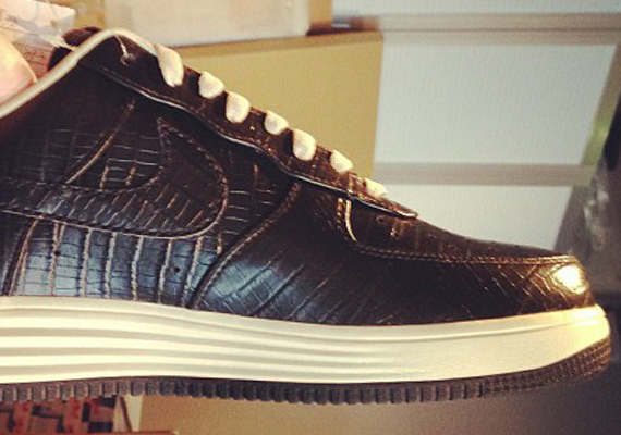 fragment design x Nike Lunar Force 1 “Brown Croc”