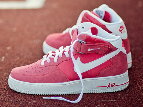 Nike Air Force 1 Mid "Blazer" - Fusion Red