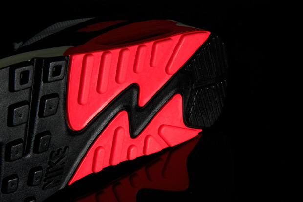Infrared Nike Air Max 90 Tape 01