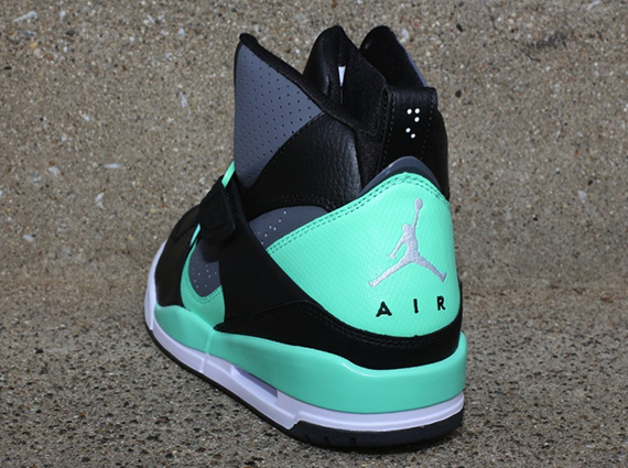 Jordan Flight 45 High Black Mint Arriving 3