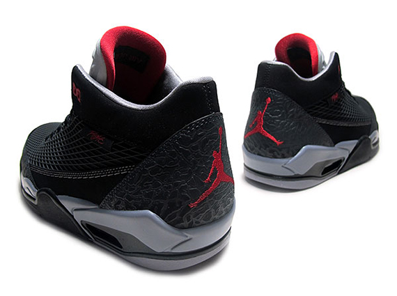 Jordan Flight Club 80s Black Gym Red Anthracite Metallic Silver 2