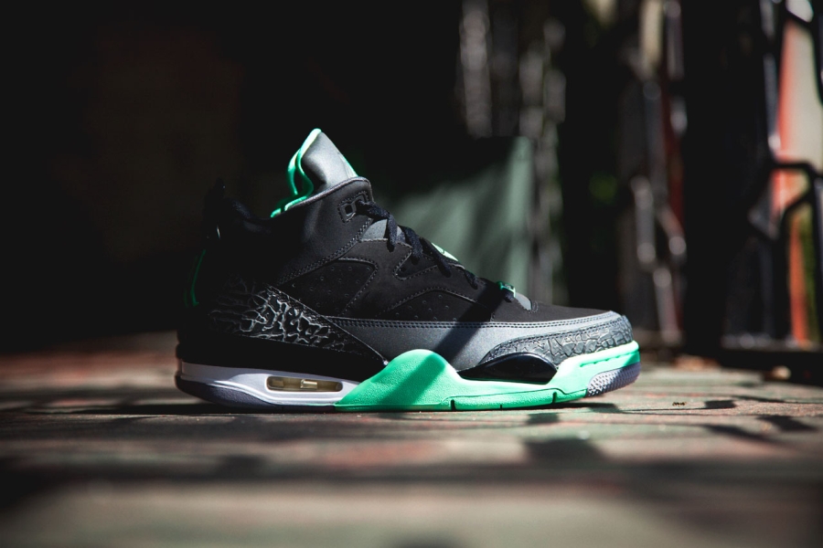 Jordan Son Of Mars Green Glow 03