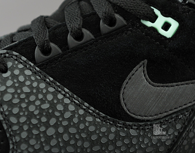 Loverution Nike Air Revolution Glow 8