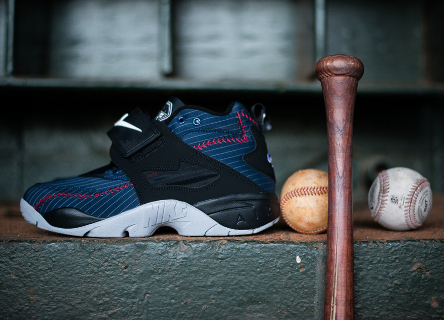 Nike Air Diamond Turf Baseball 1