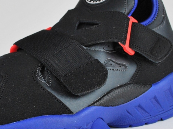 Nike Air Huarache Trainer 94 Black Blue Red Sample