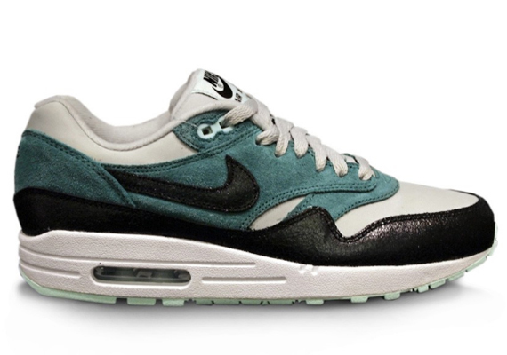 Nike Air Max 1 October 2013 3