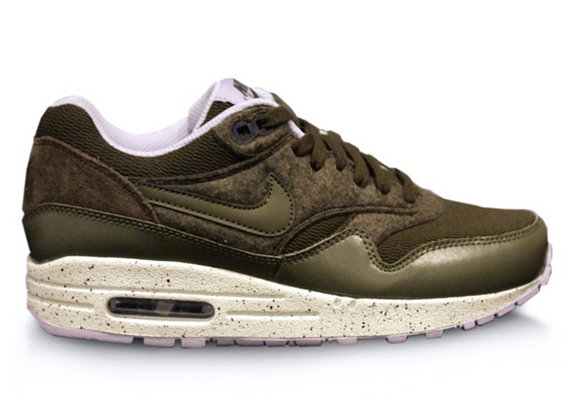 Nike Air Max 1 October 2013 9